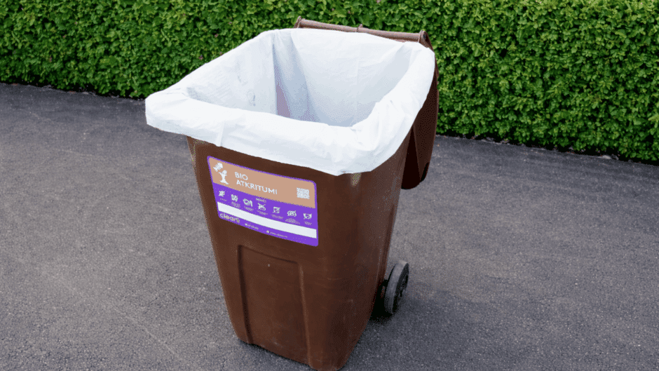 Bio konteineris ar ieklātu maisu