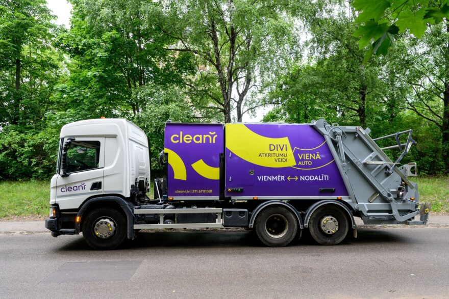 “CleanR” autoparku papildina divu frakciju atkritumu izvedējs